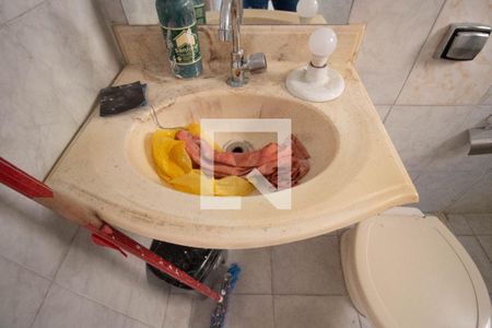 Banheiro de casa de condomínio para alugar com 1 quarto, 30m² em Vila Nova Curuca, São Paulo