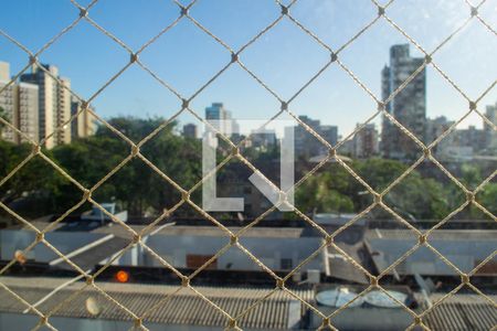 Vista da suite de apartamento à venda com 2 quartos, 68m² em Menino Deus, Porto Alegre