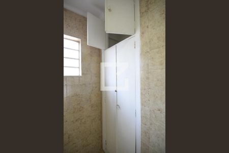 Casa à venda com 208m², 3 quartos e 3 vagasBanheiro