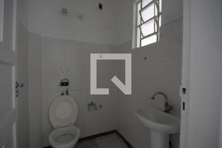 Casa à venda com 208m², 3 quartos e 3 vagasBanheiro de Serviço