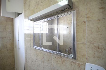 Casa à venda com 208m², 3 quartos e 3 vagasBanheiro