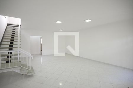 Sala de casa para alugar com 3 quartos, 300m² em Vila Monumento, São Paulo