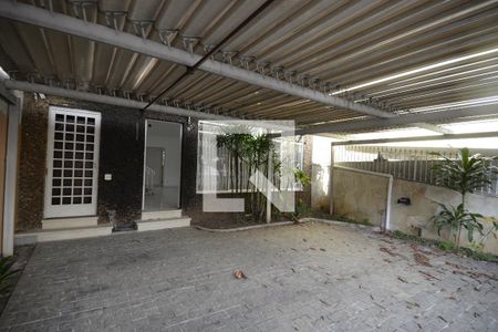 Casa à venda com 208m², 3 quartos e 3 vagasGaragem