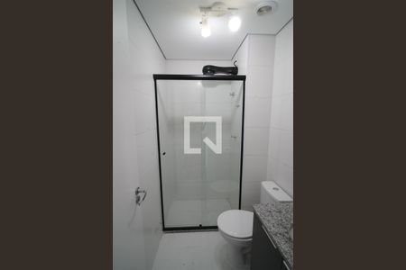 Banheiro de kitnet/studio para alugar com 1 quarto, 25m² em Butantã, São Paulo