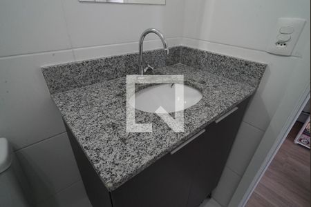Banheiro de kitnet/studio para alugar com 1 quarto, 25m² em Butantã, São Paulo