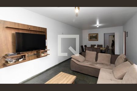 Sala de casa à venda com 3 quartos, 400m² em Jardim Cotinha, São Paulo