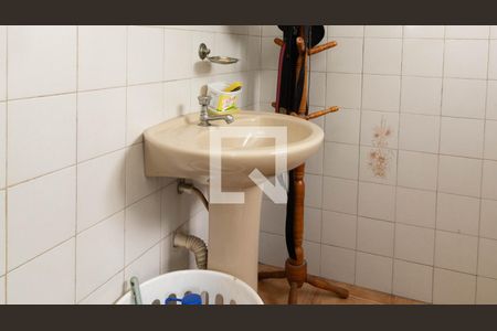 Casa à venda com 400m², 3 quartos e 4 vagas Casa à venda com 400m², 3 quartos e 4 vagasBanheiro da Suíte 2