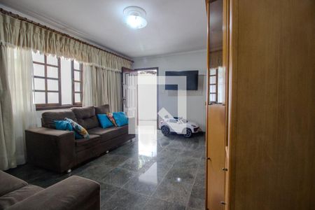 Sala de casa para alugar com 3 quartos, 300m² em Vila Amélia, Poá