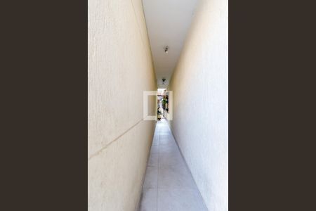 Casa à venda com 144m², 3 quartos e 4 vagas Casa à venda com 144m², 3 quartos e 4 vagasCorredor Externo