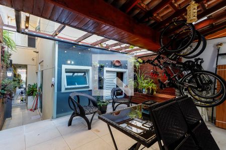 Casa à venda com 144m², 3 quartos e 4 vagas Casa à venda com 144m², 3 quartos e 4 vagasChurrasqueira