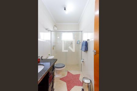 Casa à venda com 144m², 3 quartos e 4 vagas Casa à venda com 144m², 3 quartos e 4 vagasBanheiro da Suíte 1