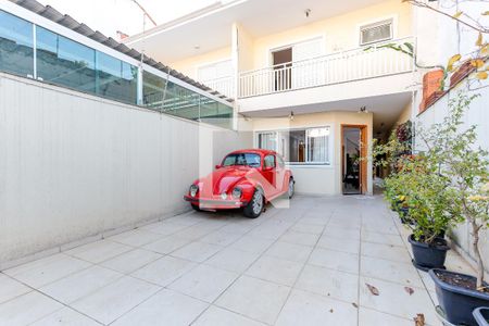 Casa à venda com 144m², 3 quartos e 4 vagas Casa à venda com 144m², 3 quartos e 4 vagasGaragem