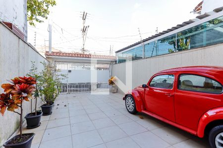Casa à venda com 144m², 3 quartos e 4 vagas Casa à venda com 144m², 3 quartos e 4 vagasGaragem