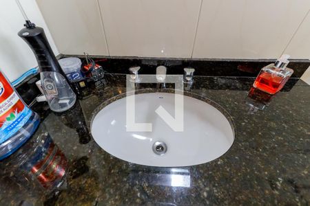 Casa à venda com 144m², 3 quartos e 4 vagas Casa à venda com 144m², 3 quartos e 4 vagasBanheiro da Suíte 1