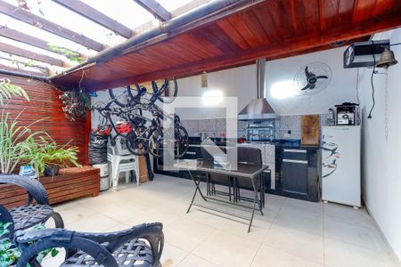 Casa à venda com 144m², 3 quartos e 4 vagas Casa à venda com 144m², 3 quartos e 4 vagasChurrasqueira