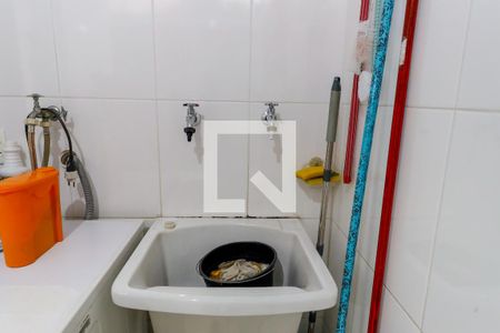 Casa à venda com 144m², 3 quartos e 4 vagas Casa à venda com 144m², 3 quartos e 4 vagasÁrea de Serviço