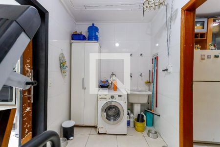 Casa à venda com 144m², 3 quartos e 4 vagas Casa à venda com 144m², 3 quartos e 4 vagasÁrea de Serviço