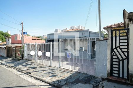 Casa à venda com 150m², 2 quartos e 4 vagasFachada