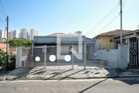 Casa à venda com 150m², 2 quartos e 4 vagasFachada