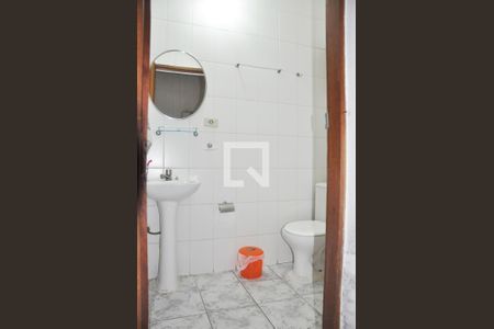 Casa à venda com 400m², 4 quartos e 4 vagas Casa à venda com 400m², 4 quartos e 4 vagasBanheiro