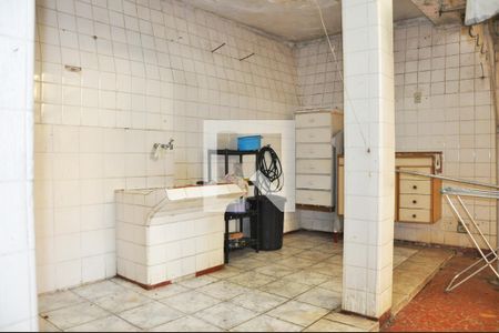 Casa à venda com 400m², 4 quartos e 4 vagas Casa à venda com 400m², 4 quartos e 4 vagasÁrea de Serviço