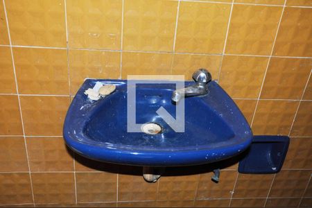 Casa à venda com 400m², 4 quartos e 4 vagas Casa à venda com 400m², 4 quartos e 4 vagasBanheiro