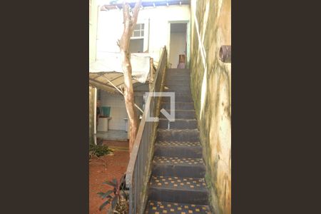 Casa à venda com 400m², 4 quartos e 4 vagas Casa à venda com 400m², 4 quartos e 4 vagasFachada