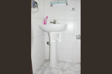 Casa à venda com 400m², 4 quartos e 4 vagas Casa à venda com 400m², 4 quartos e 4 vagasBanheiro