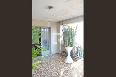 Casa à venda com 400m², 4 quartos e 4 vagas Casa à venda com 400m², 4 quartos e 4 vagasVaranda da Sala