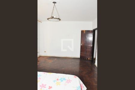 Casa à venda com 400m², 4 quartos e 4 vagas Casa à venda com 400m², 4 quartos e 4 vagasQuarto 01