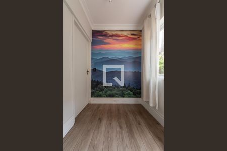 Casa à venda com 250m², 3 quartos e 3 vagas Casa à venda com 250m², 3 quartos e 3 vagasEscritório