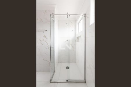 Casa à venda com 250m², 3 quartos e 3 vagas Casa à venda com 250m², 3 quartos e 3 vagasBanheiro da Suíte