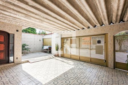 Casa à venda com 200m², 3 quartos e 3 vagasGaragem
