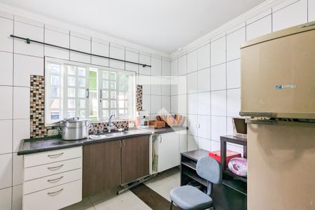 Casa à venda com 200m², 3 quartos e 3 vagasCozinha da edícula