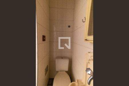 Apartamento à venda com 167m², 3 quartos e sem vaga Apartamento à venda com 167m², 3 quartos e sem vagaÁrea de serviço - Banheiro