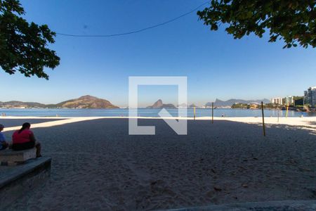 Apartamento à venda com 167m², 3 quartos e sem vaga Apartamento à venda com 167m², 3 quartos e sem vagaÁrea Comum