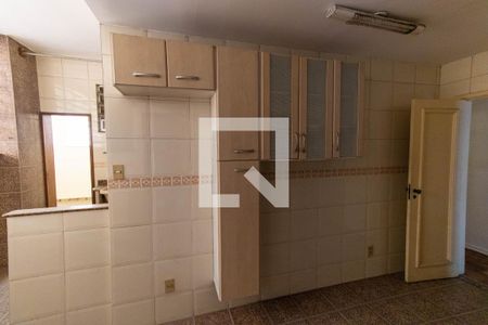 Apartamento à venda com 167m², 3 quartos e sem vaga Apartamento à venda com 167m², 3 quartos e sem vagaCozinha
