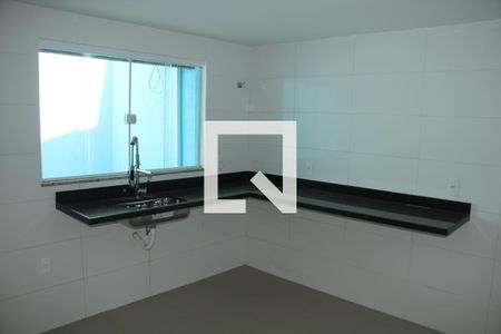 Casa para alugar com 2 quartos, 80m² em Jardim Alvorada, Nova Iguaçu