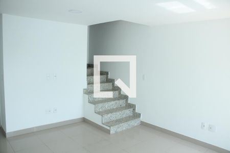 Casa para alugar com 2 quartos, 80m² em Jardim Alvorada, Nova Iguaçu