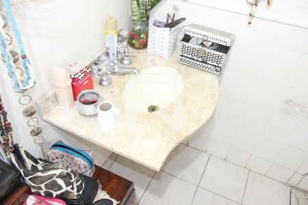 Casa para alugar com 135m², 2 quartos e 2 vagasBanheiro da Suíte