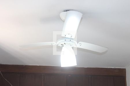 Quarto 1 de casa para alugar com 2 quartos, 135m² em Vila Voturuá, São Vicente