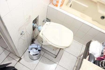 Casa para alugar com 135m², 2 quartos e 2 vagasBanheiro da Suíte