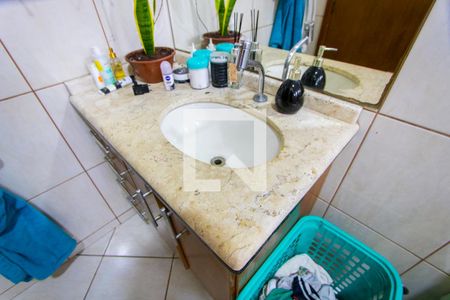 Casa à venda com 550m², 3 quartos e 2 vagasBanheiro do quarto 1