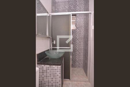 Banheiro de casa para alugar com 2 quartos, 52m² em Vila Apiai, Santo André