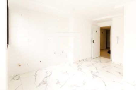 Sala, cozinha e área de serviço de apartamento para alugar com 2 quartos, 34m² em Centro, Curitiba