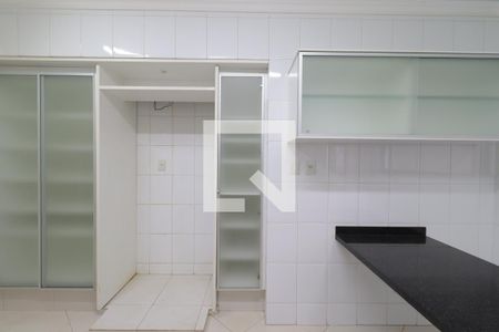 Apartamento para alugar com 132m², 4 quartos e 1 vagaCozinha