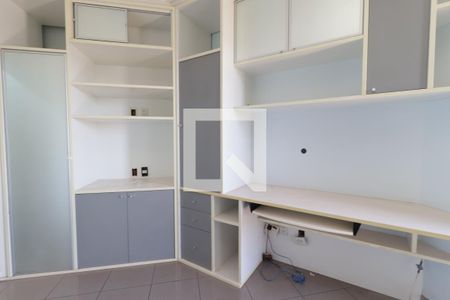 Apartamento para alugar com 132m², 4 quartos e 1 vagaQuarto 1