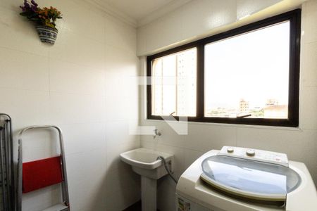 Apartamento para alugar com 80m², 3 quartos e 1 vagaÁrea de Serviço