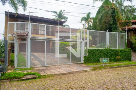 Casa para alugar com 450m², 4 quartos e 2 vagas Casa para alugar com 450m², 4 quartos e 2 vagasFachada
