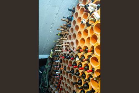 Casa para alugar com 450m², 4 quartos e 2 vagas Casa para alugar com 450m², 4 quartos e 2 vagasAdega